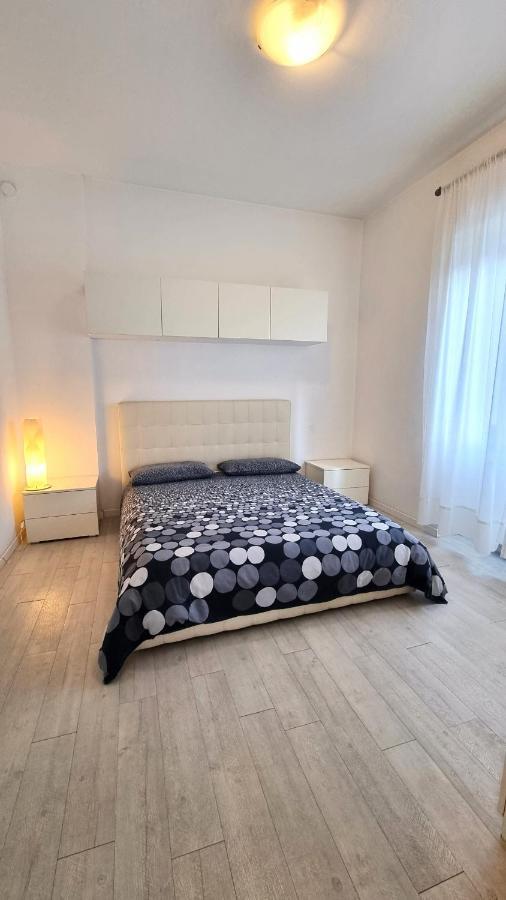 Affittimoderni Milano White Appartement Buitenkant foto